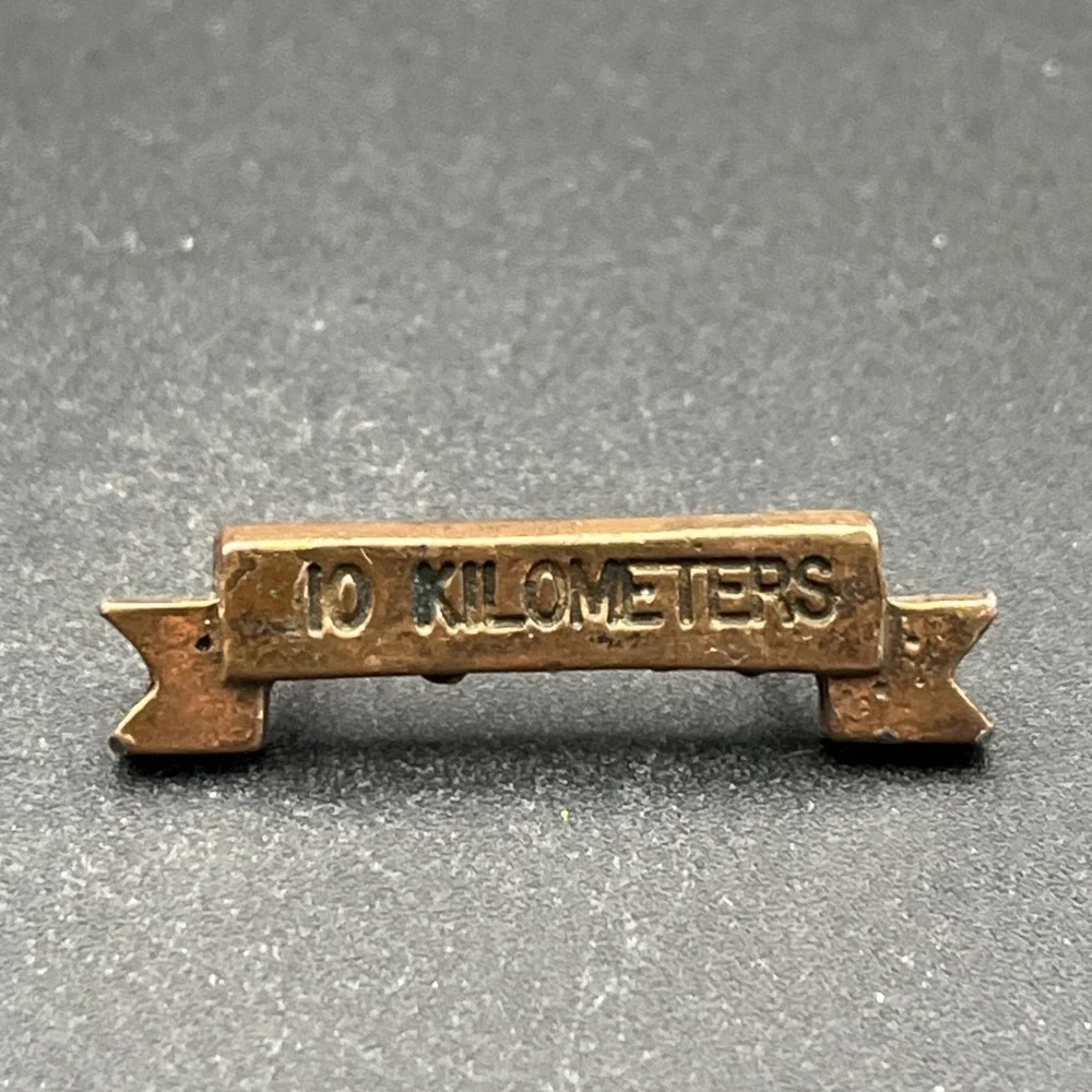 10 Kilometers 10km Bronze Tone Lapel Hat Pin‎